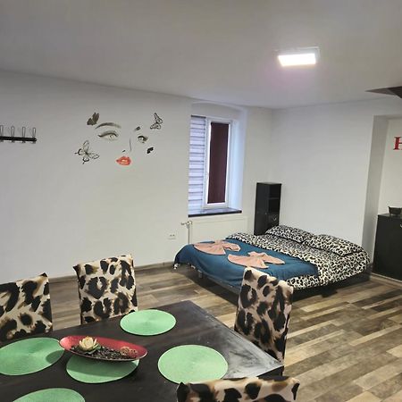 Apartamente De Inchiriat Lucky House Braşov Buitenkant foto