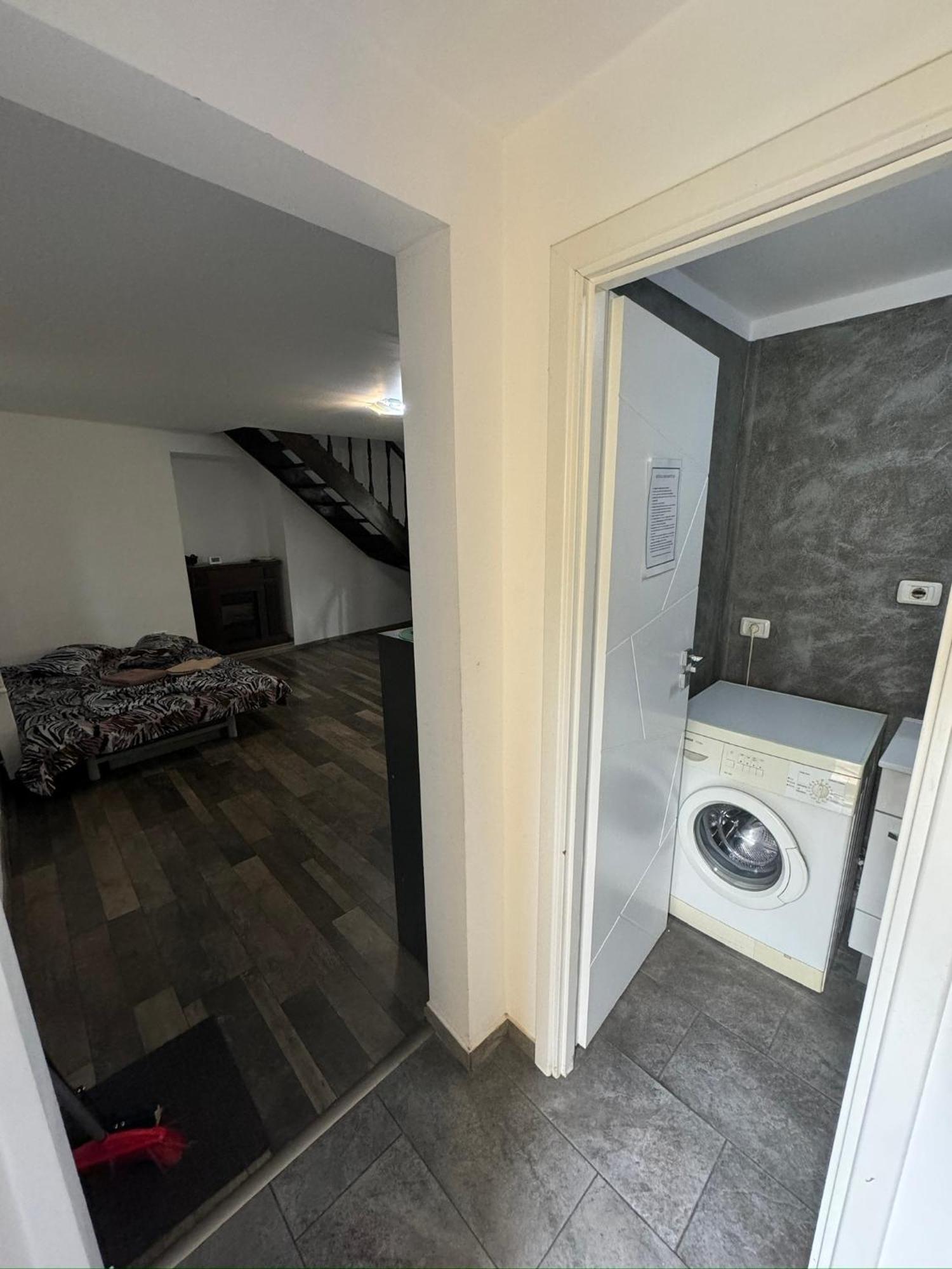 Apartamente De Inchiriat Lucky House Braşov Buitenkant foto