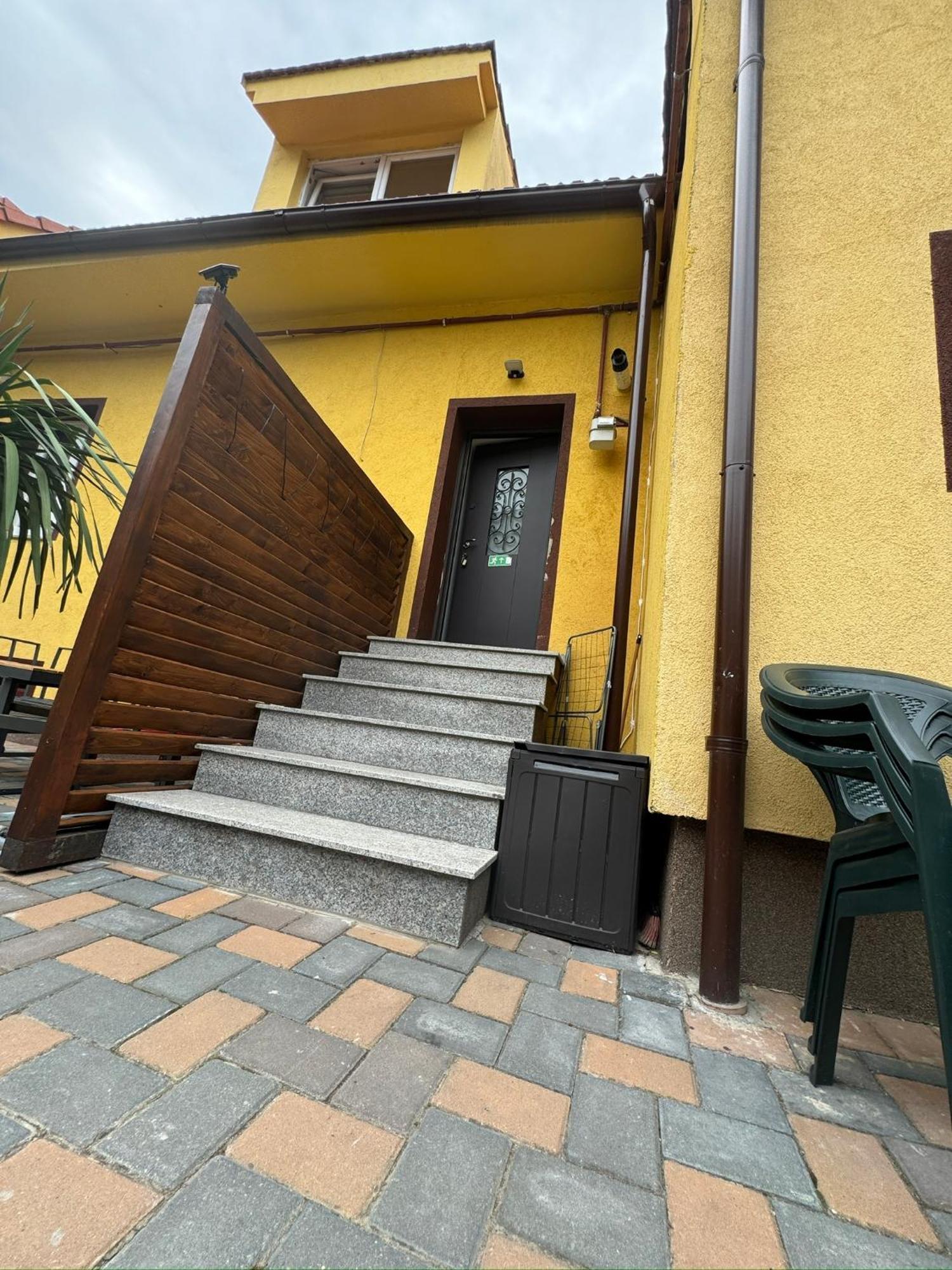 Apartamente De Inchiriat Lucky House Braşov Buitenkant foto