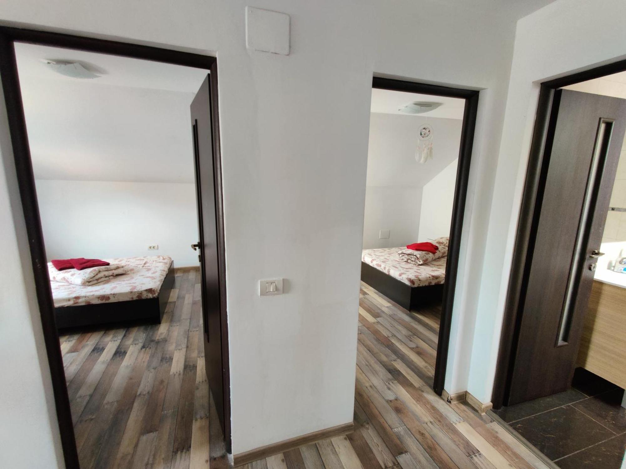 Apartamente De Inchiriat Lucky House Braşov Buitenkant foto