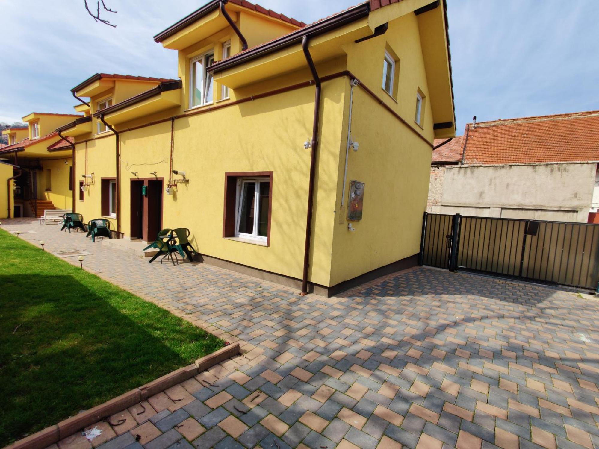 Apartamente De Inchiriat Lucky House Braşov Buitenkant foto
