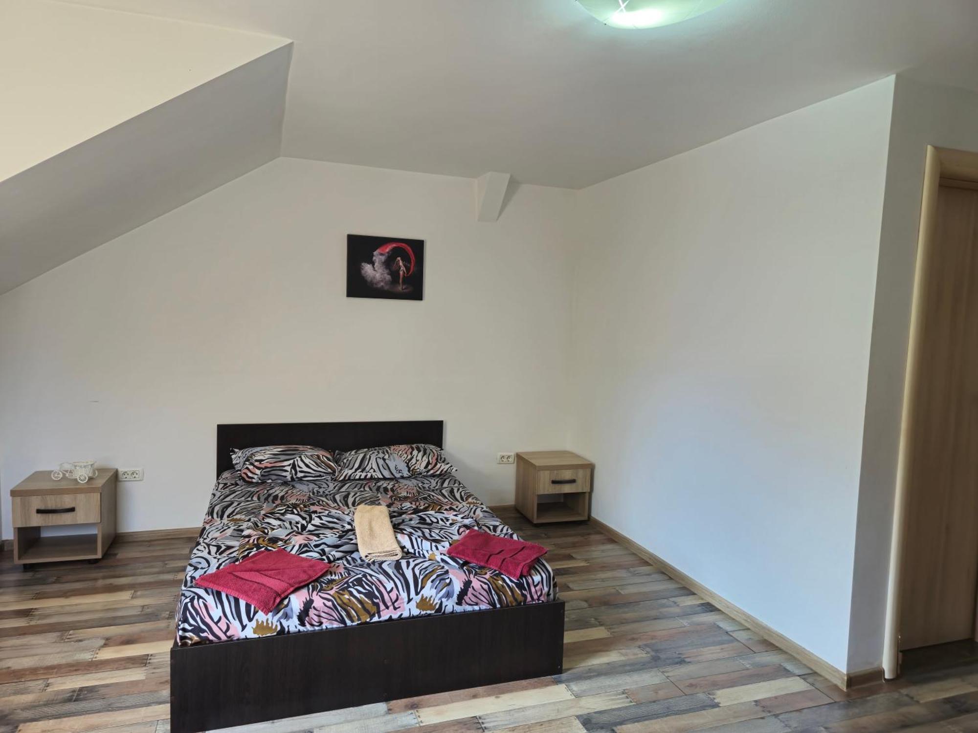 Apartamente De Inchiriat Lucky House Braşov Buitenkant foto