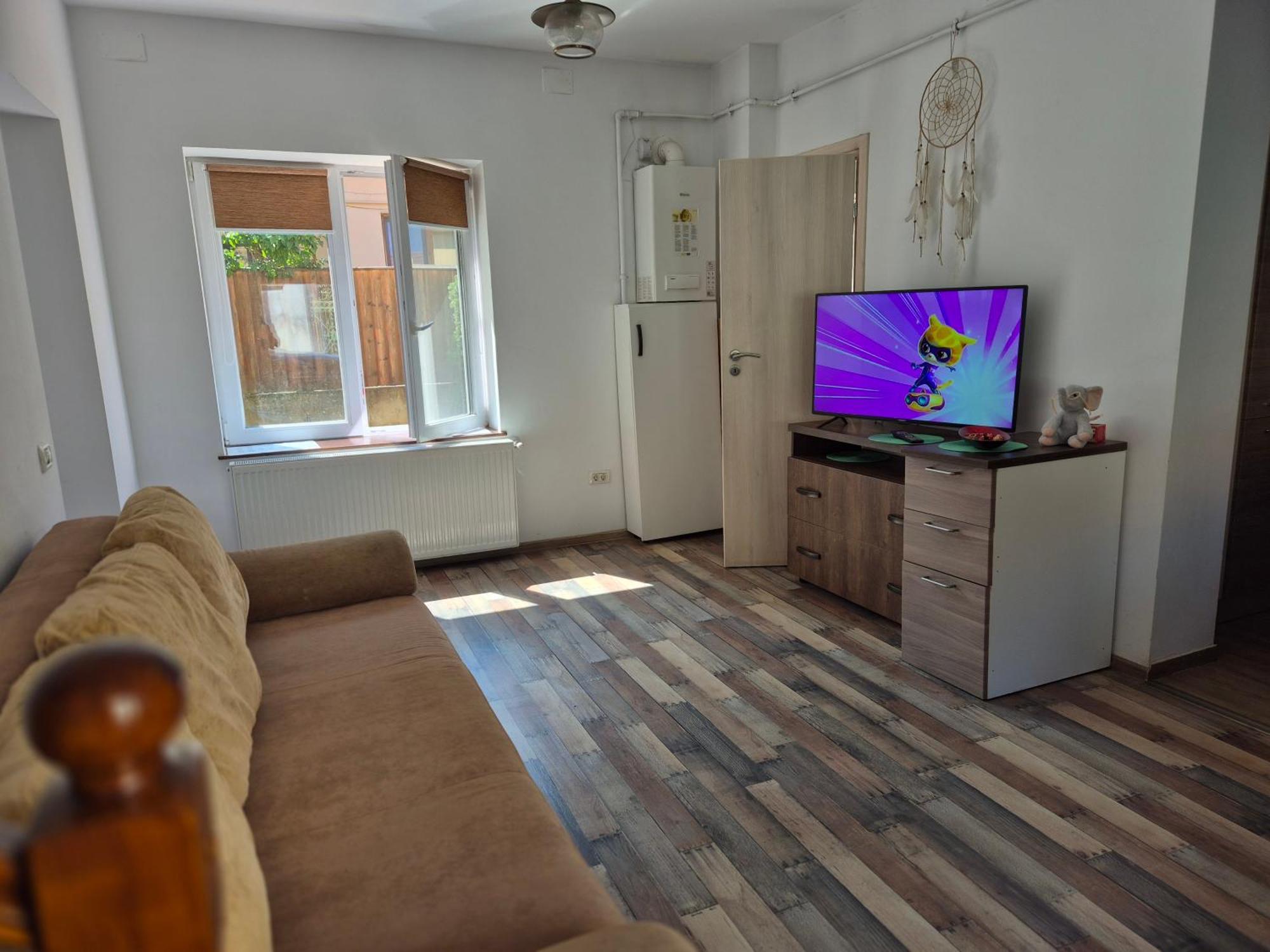 Apartamente De Inchiriat Lucky House Braşov Buitenkant foto