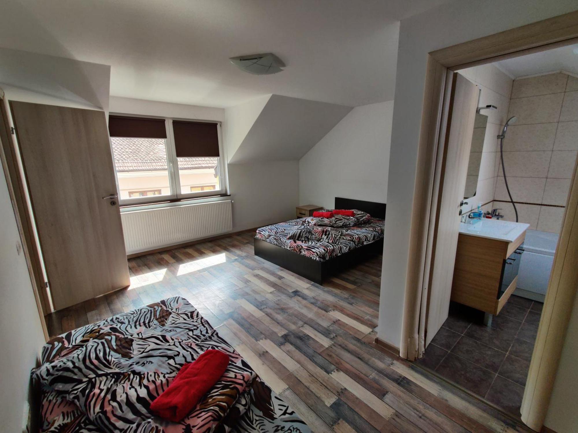 Apartamente De Inchiriat Lucky House Braşov Buitenkant foto