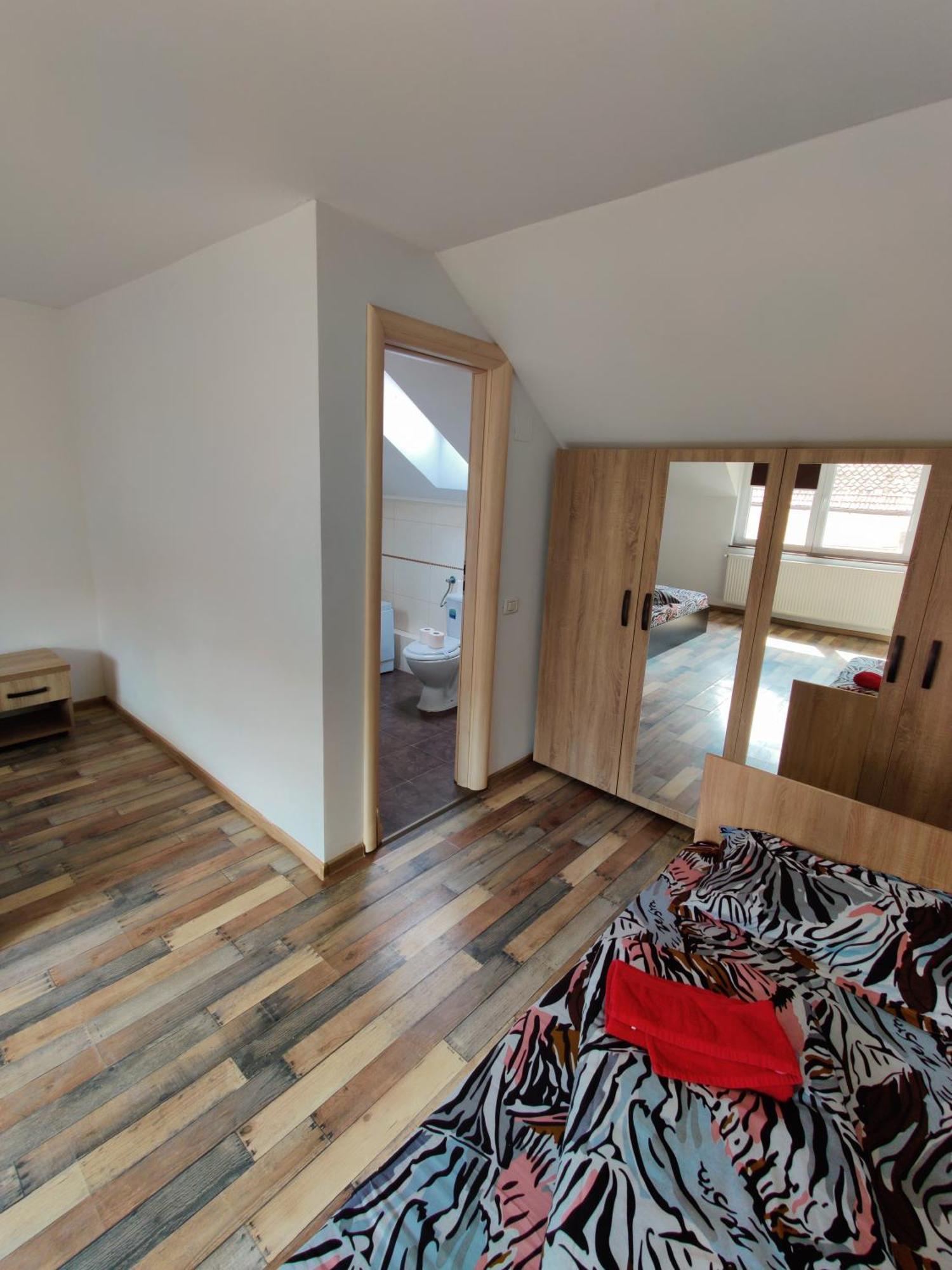 Apartamente De Inchiriat Lucky House Braşov Buitenkant foto